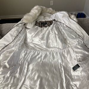 Winter coat white xxl brand laundry